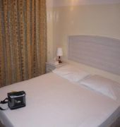 Queens Next Sabkha Bus Station Hotel
